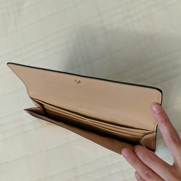 Authentic Coach Wallet - Picture 8 of 8